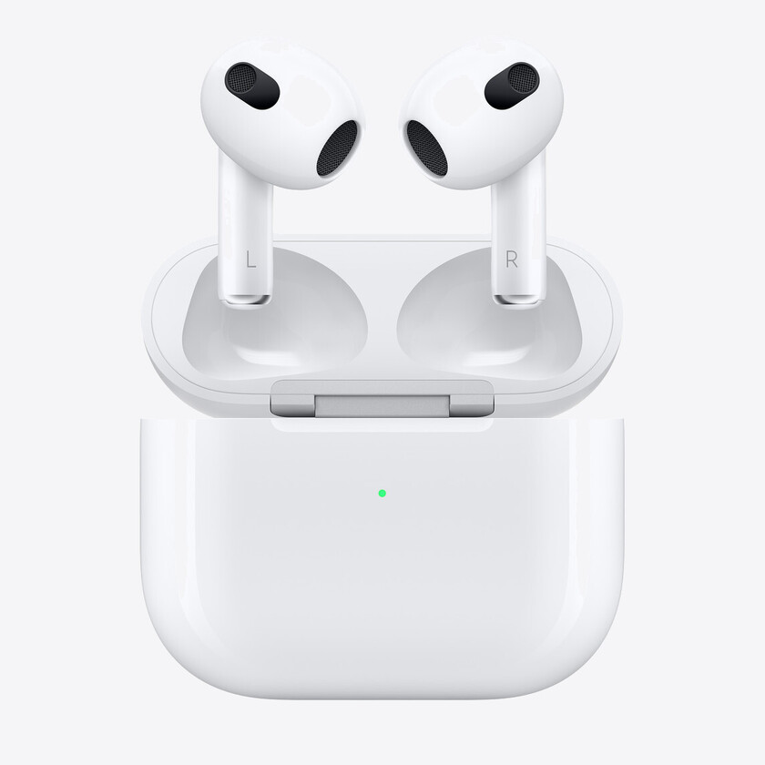 Apple AirPods 3 with Lightning Charging Case