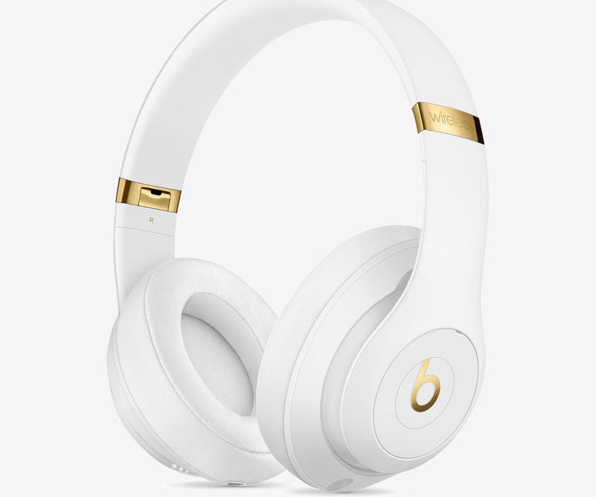 Beats Studio3 Wireless Over-Ear Headphones - White