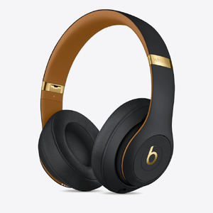 Beats Studio3 Wireless Over-Ear Headphones - Skyline Collection - Midnight Black