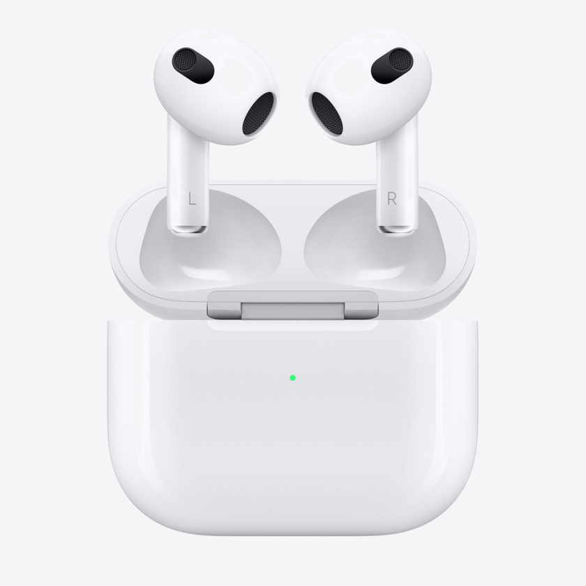 Apple AirPods 3 with Lightning Charging Case